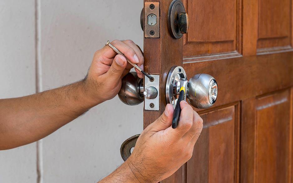 tarif serrurier ouverture de porte Corbreuse