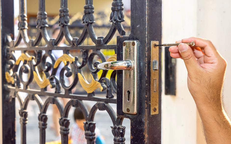 serrurier serrurerie metal maintenance Nanterre